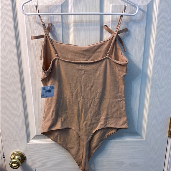 Tan bodysuit - Picture 2 of 6
